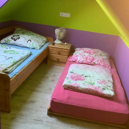 Апартаменты Fewo Neuser Рибниц-Дамгартен Экстерьер фото